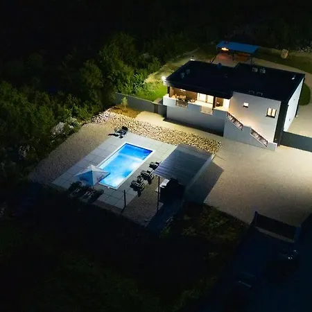 La Вилла Любушки